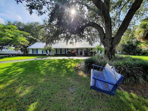 155 31ST Avenue Vero Beach FL 32968