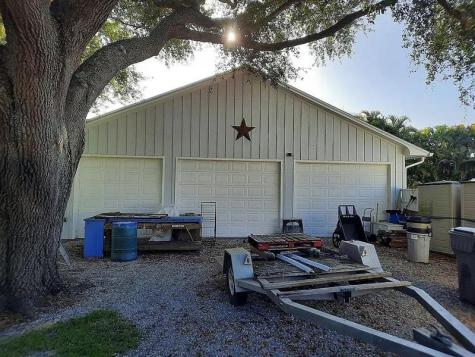 155 31ST Avenue Vero Beach FL 32968