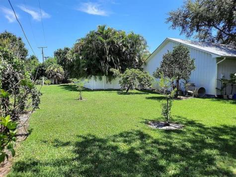 155 31ST Avenue Vero Beach FL 32968