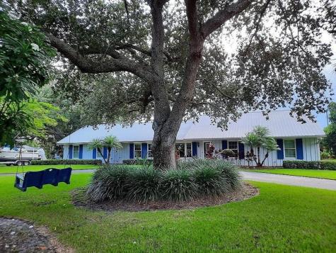 155 31ST Avenue Vero Beach FL 32968