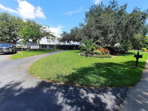 155 31ST Avenue Vero Beach FL 32968