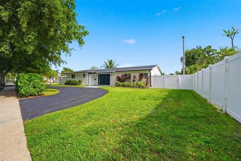 1400 SE 8th Avenue Deerfield Beach FL 33441