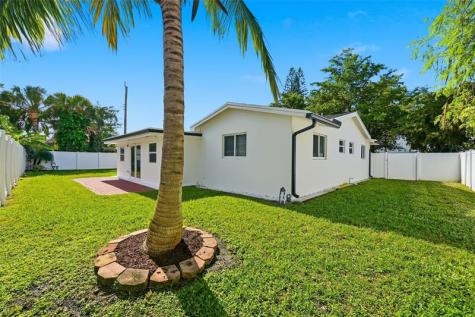 1400 SE 8th Avenue Deerfield Beach FL 33441