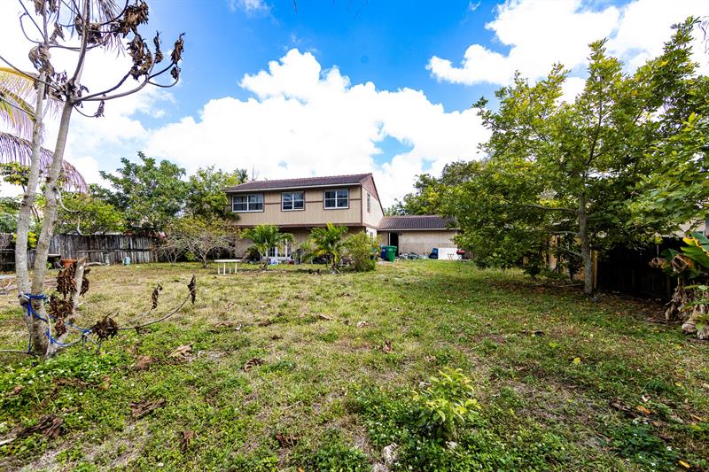 4404 NW 75th Terrace Coral Springs FL 33065