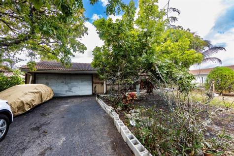 4404 NW 75th Terrace Coral Springs FL 33065