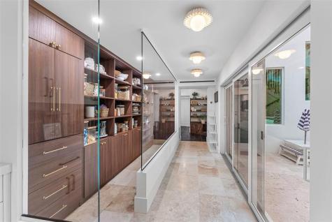 2421 NE 12th Street Fort Lauderdale FL 33304