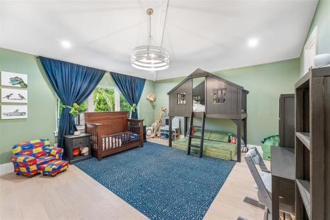 2421 NE 12th Street Fort Lauderdale FL 33304