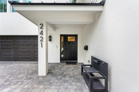 2421 NE 12th Street Fort Lauderdale FL 33304