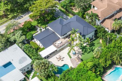 2421 NE 12th Street Fort Lauderdale FL 33304