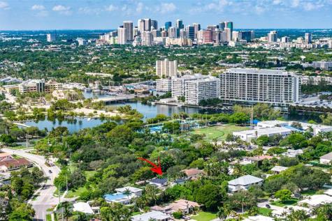 2421 NE 12th Street Fort Lauderdale FL 33304