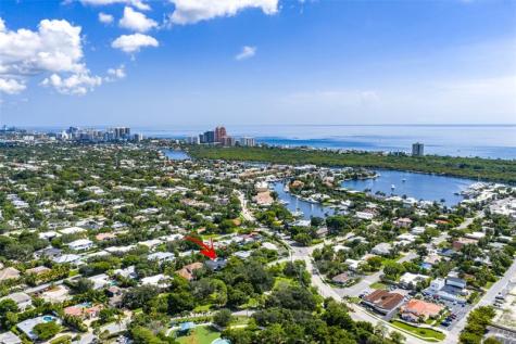 2421 NE 12th Street Fort Lauderdale FL 33304