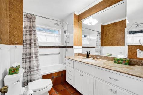 720 E Country Club Circle Plantation FL 33317