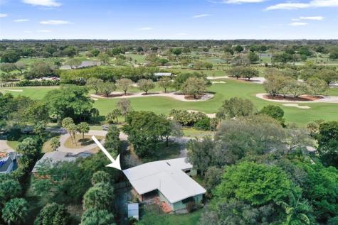 720 E Country Club Circle Plantation FL 33317