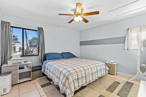 1085 24TH Place Vero Beach FL 32962