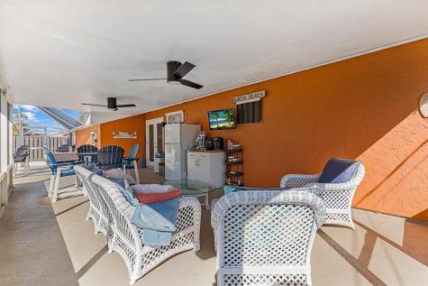 1085 24TH Place Vero Beach FL 32962