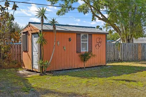 1085 24TH Place Vero Beach FL 32962