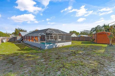 1085 24TH Place Vero Beach FL 32962