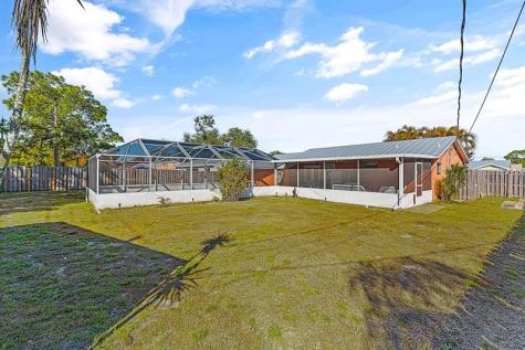 1085 24TH Place Vero Beach FL 32962