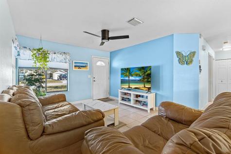 1085 24TH Place Vero Beach FL 32962