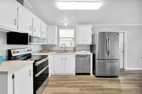 467 Marlin Circle Barefoot Bay FL 32976