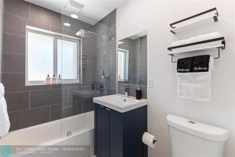 14 NE 29th Street Wilton Manors FL 33334