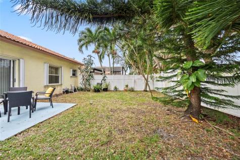 6264 NW 38th Drive Coral Springs FL 33067