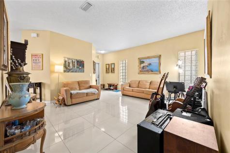 6264 NW 38th Drive Coral Springs FL 33067