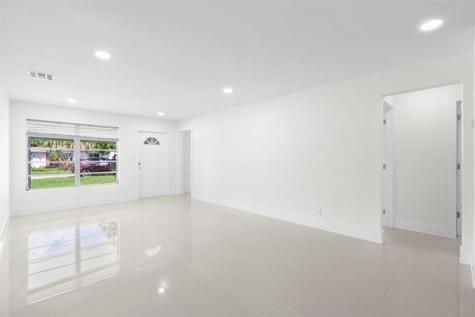 3262 Pierce Street Hollywood FL 33021