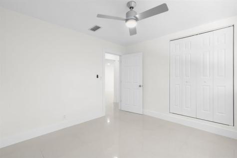 3262 Pierce Street Hollywood FL 33021