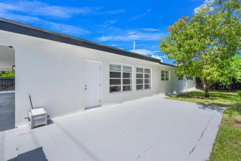 3262 Pierce Street Hollywood FL 33021