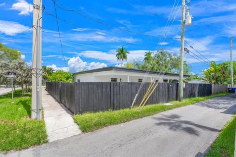 3262 Pierce Street Hollywood FL 33021
