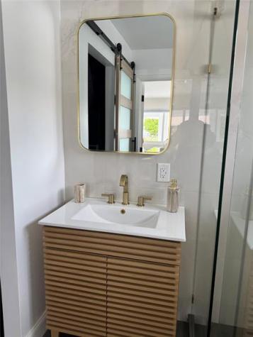 4801 NE 2nd Fort Lauderdale FL 33334