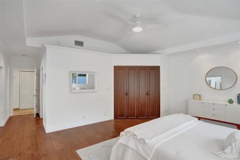 2740 NE 29th Street Fort Lauderdale FL 33306