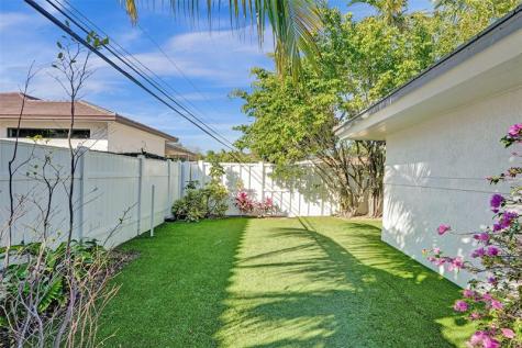 2740 NE 29th Street Fort Lauderdale FL 33306