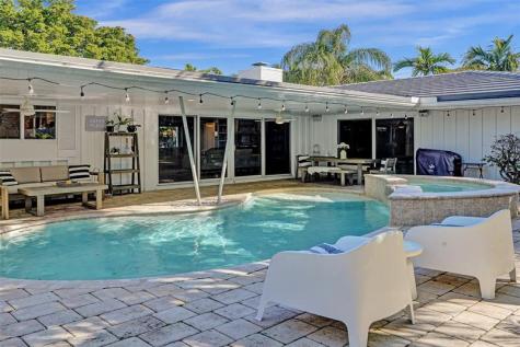 2740 NE 29th Street Fort Lauderdale FL 33306