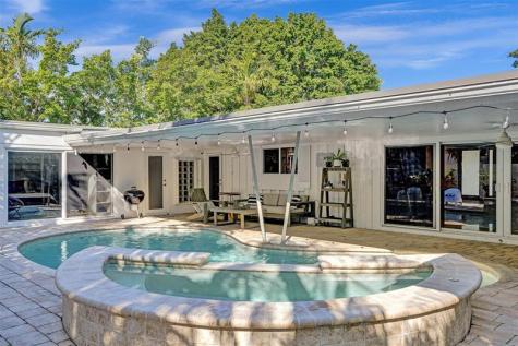 2740 NE 29th Street Fort Lauderdale FL 33306