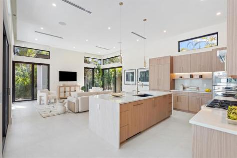 2732 NE 29th Court Fort Lauderdale FL 33306