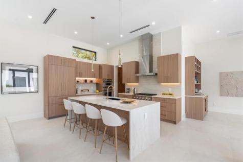 2732 NE 29th Court Fort Lauderdale FL 33306