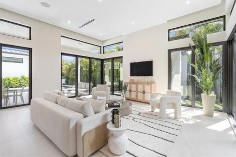 2732 NE 29th Court Fort Lauderdale FL 33306