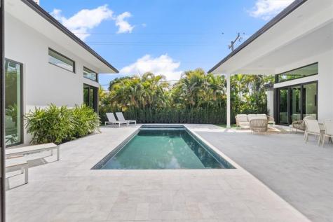 2732 NE 29th Court Fort Lauderdale FL 33306