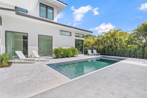 2732 NE 29th Court Fort Lauderdale FL 33306