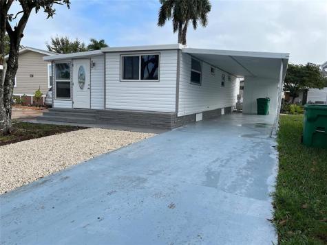1720 SW 85th Avenue Davie FL 33324