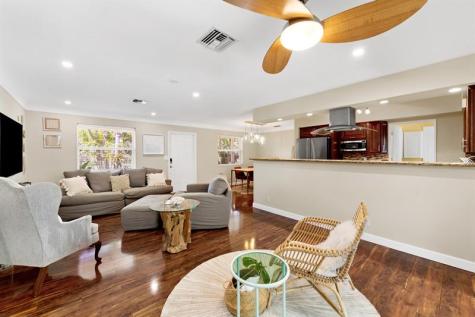806 SE 9th Avenue Deerfield Beach FL 33441