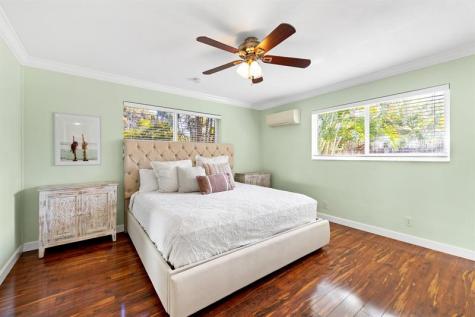 806 SE 9th Avenue Deerfield Beach FL 33441