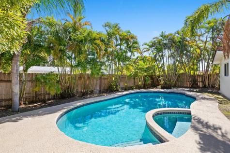 806 SE 9th Avenue Deerfield Beach FL 33441