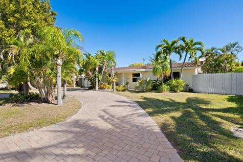 806 SE 9th Avenue Deerfield Beach FL 33441