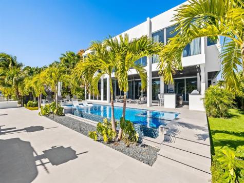 1528 SE 11th Street Fort Lauderdale FL 33316