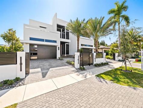1528 SE 11th Street Fort Lauderdale FL 33316