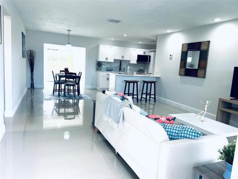 6520 Kimberly Boulevard North Lauderdale FL 33068