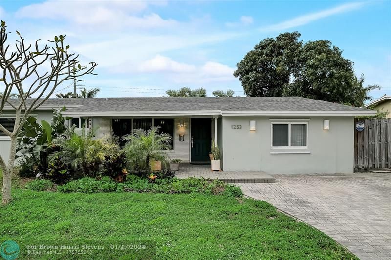 Deerfield Beach FL, 1253 SE 4th Avenue